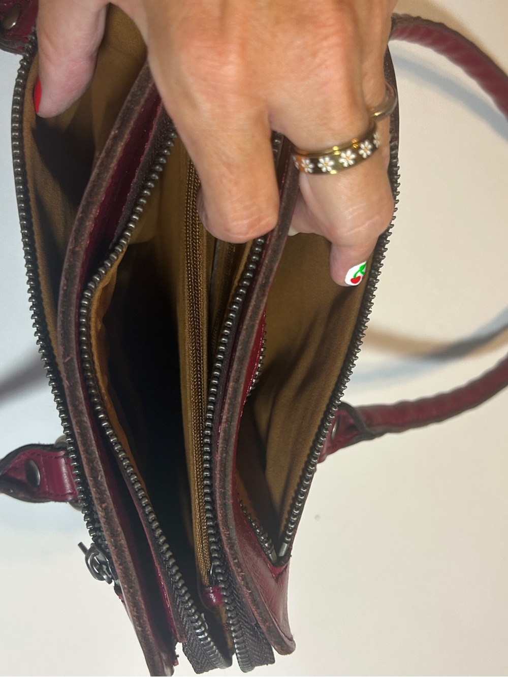 Patricia Nash Wine Oxblood Leather Satchel Shoulder Bag Top Zip Structured Handb - Picture 7 of 7